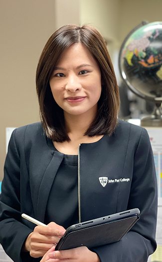 Josephine Zhong